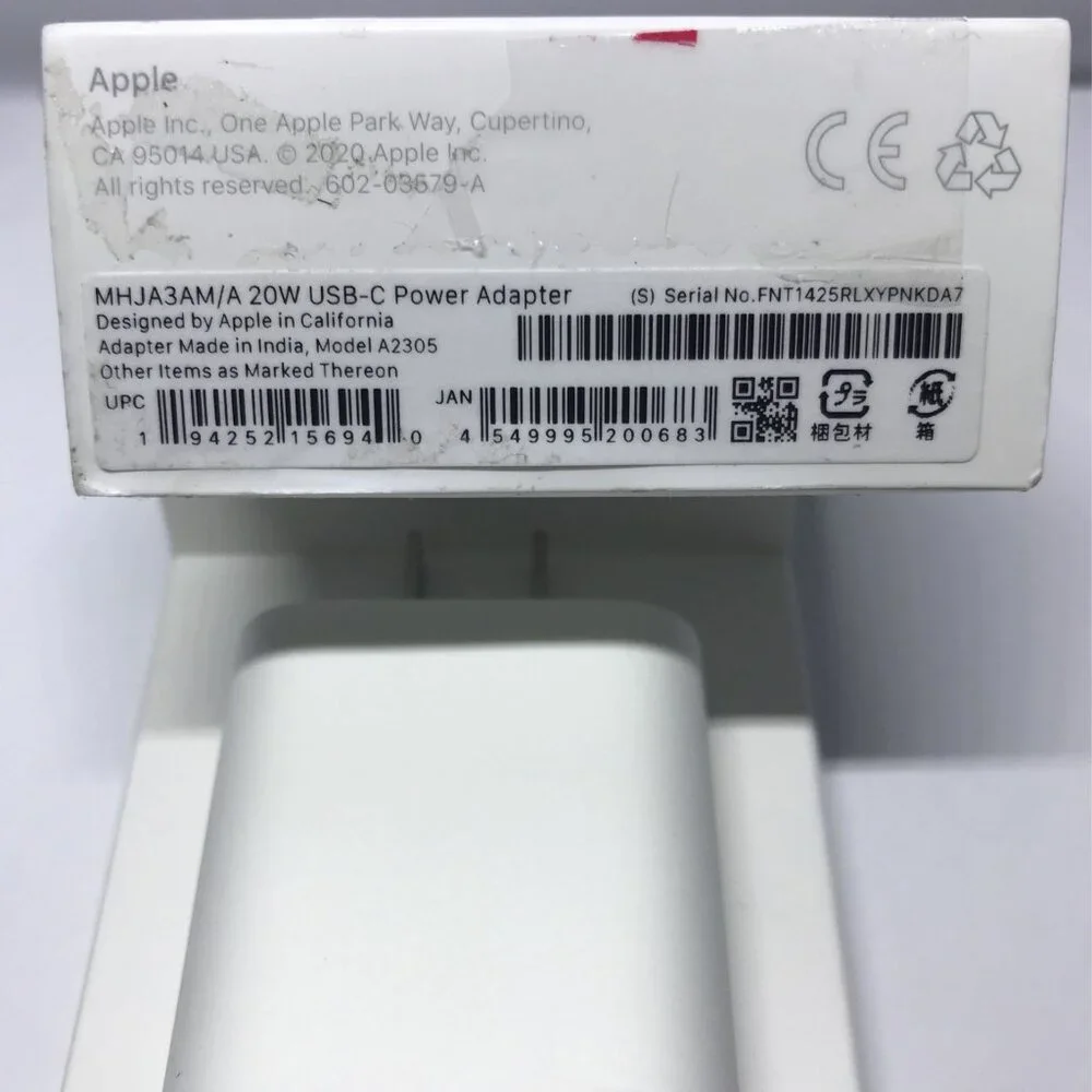 Original Apple USB-C 20W Power Adapter + USB-C Lightning Cable (1m)